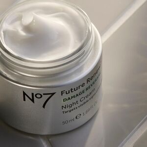 No 7 Future Renew Damage Reversal Night Cream 50ml 1.69 oz